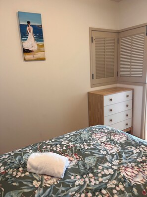 Room - Romantic Beach Getaway (Waiheke Island)