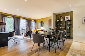 Dining - Roma Norte Condo: Balcony, Parking & City Views (Mexico City)