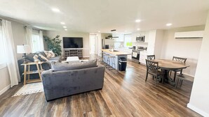 Living area - Teton View Farm Stay—Newly remodeled whole home! 3 spacious bedrooms, 2 baths (Unknown)