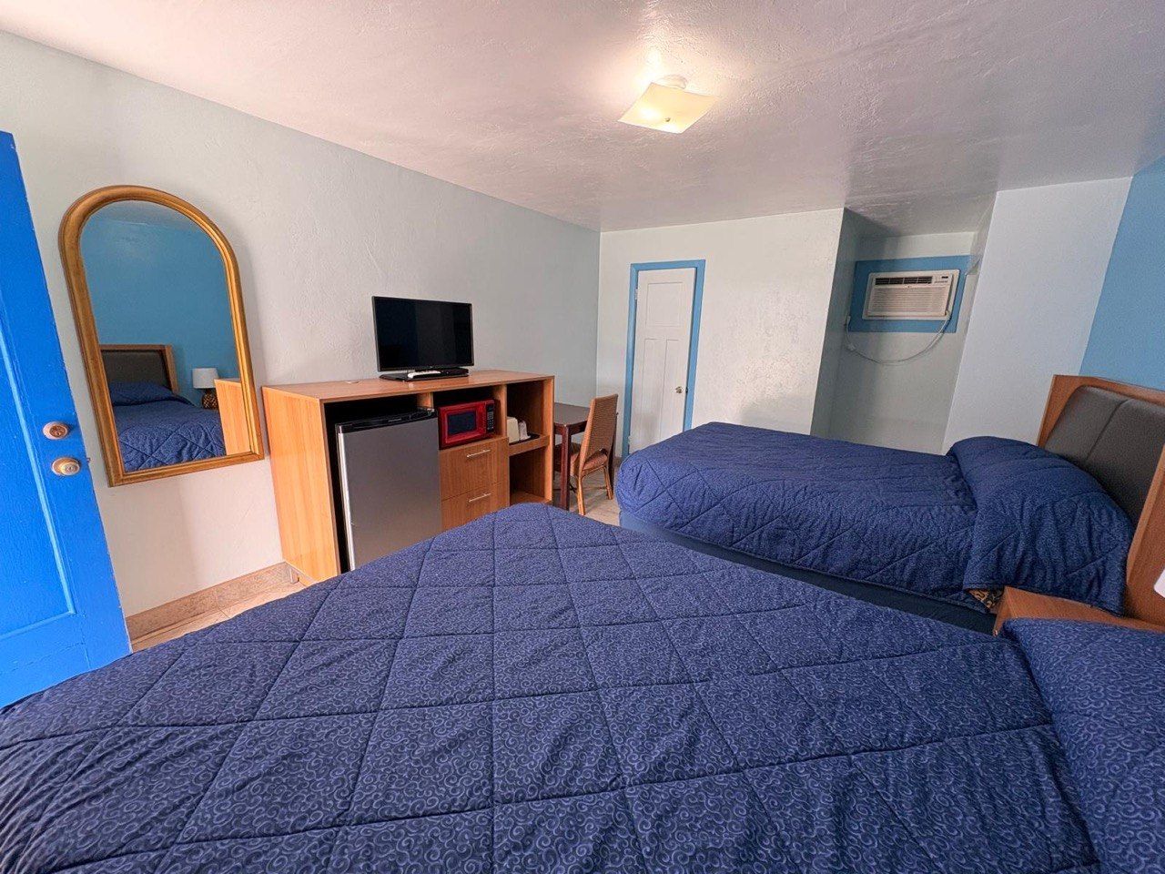 Standard Room, 2 Double Beds, Non Smoking