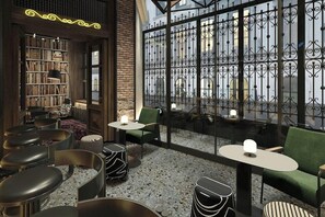 Dining - Moxy Istanbul Beyoglu (Istanbul)