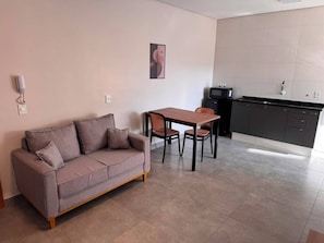 Comfort Triple Room | Living area - Latitud 24 (Formosa)