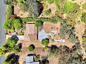 Exterior - Gateway to the Sequoia's Home in Three Rivers Game room - Perfect for Groups (Three Rivers)