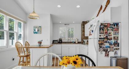 Saybrook Point Pool House