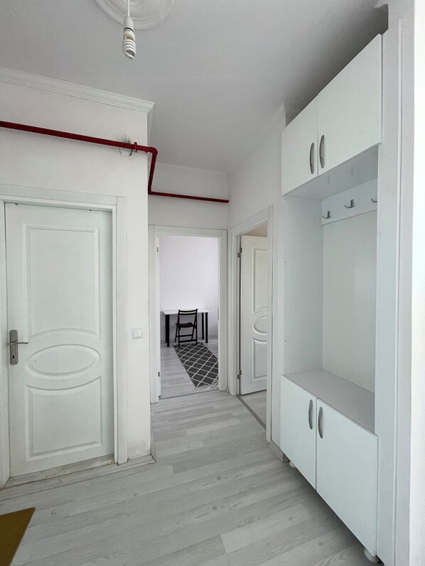 Interior - Levent Central Metro & Mall Access (İstanbul)