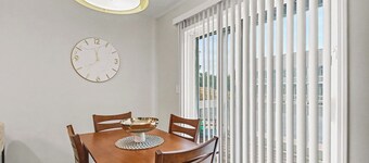 Notre Dame! Remodeled 2BR/2BA Condo 20-minute walk to Stadium Main Floor Unit