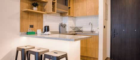 Departamento estándar, balcón | Cocina privada