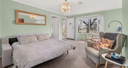 Grace Cottage - Peaceful Vineyard Escape in the Barossa Valley