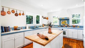 3245 Dry Creek -41 - Monthly Stay | Vineyard Pool, Hot Tub | 3BR Home | Sleeps 6, Pets OK, West Dry Creek (Healdsburg)