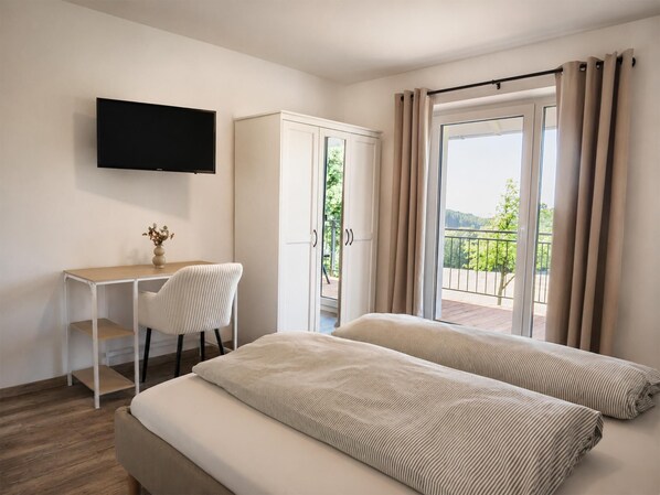 Room - Vrbo Property (Bad Berleburg)