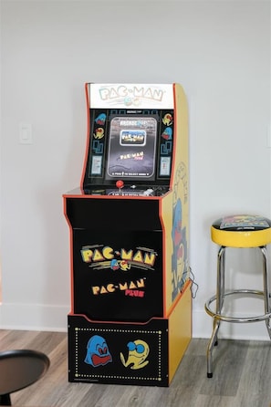 Spielezimmer