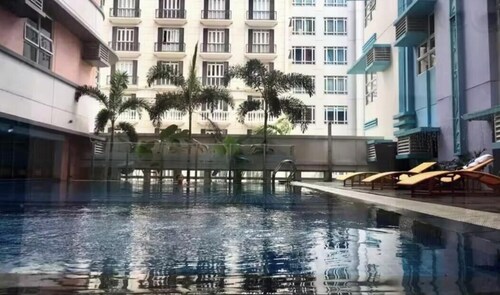 Perfect Airport Suite walk to Naia 3