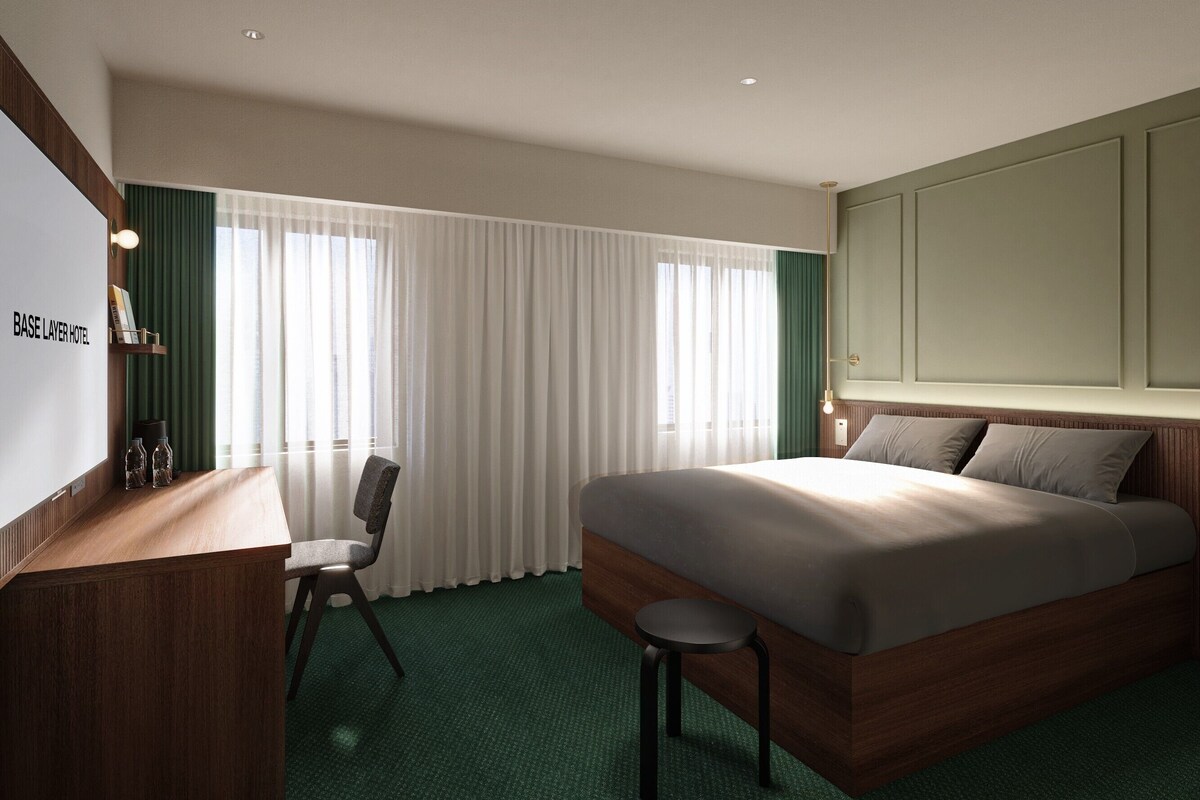 In-room safe, desk, laptop workspace, free WiFi