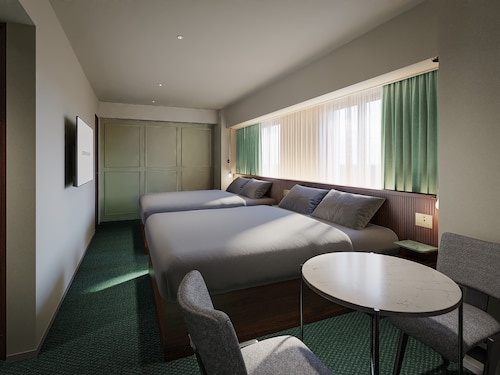 BASE LAYER HOTEL KOBE SANNOMIYA