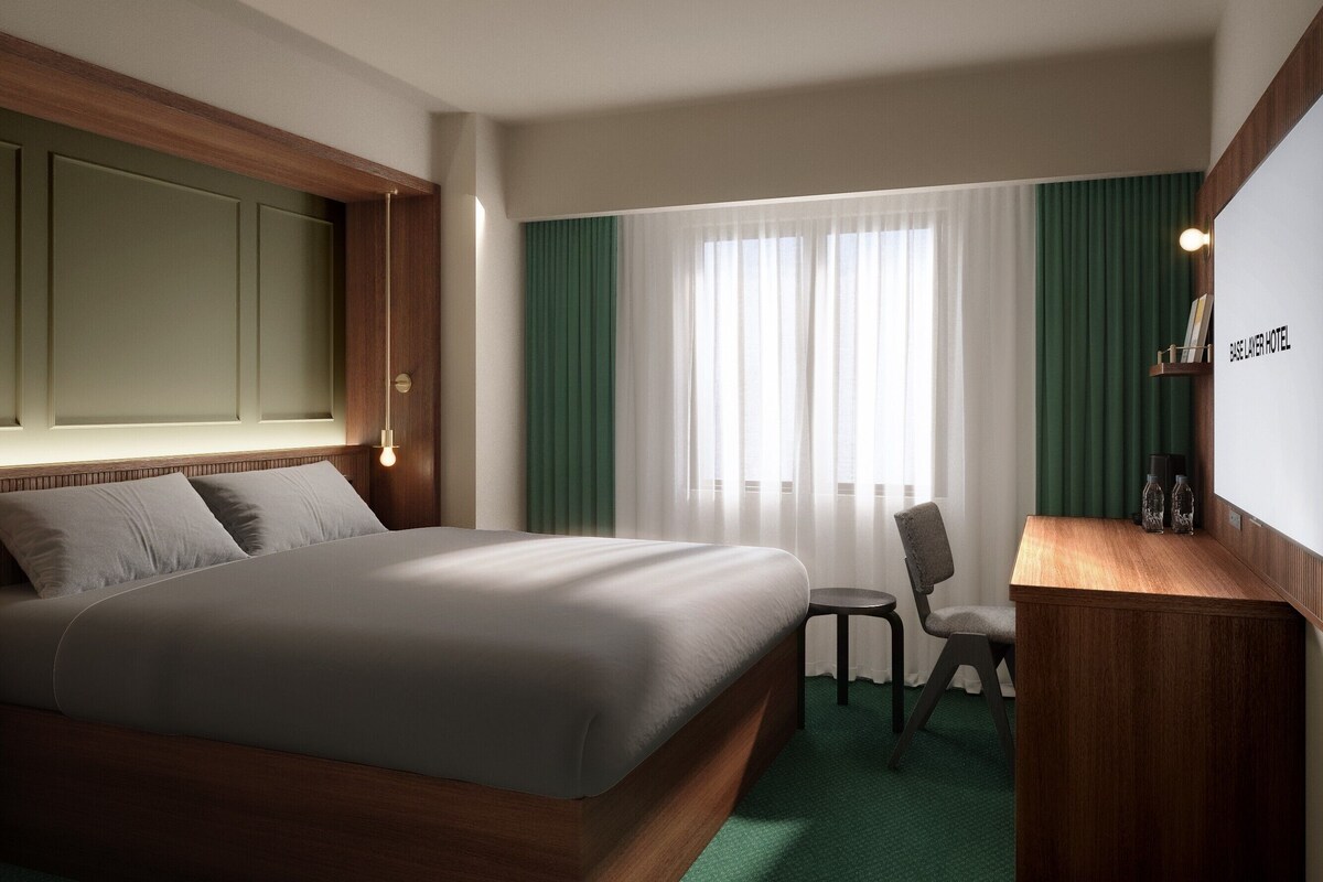 In-room safe, desk, laptop workspace, free WiFi