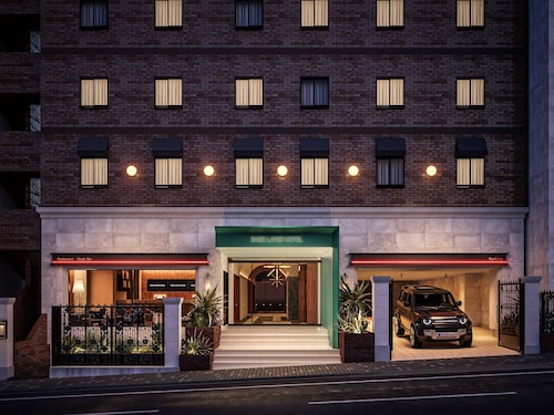 BASE LAYER HOTEL KOBE SANNOMIYA