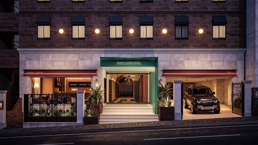 BASE LAYER HOTEL KOBE SANNOMIYA