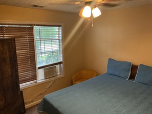 Room - Welcoming 1-bedroom studio with AC in charming Conley (Conley)