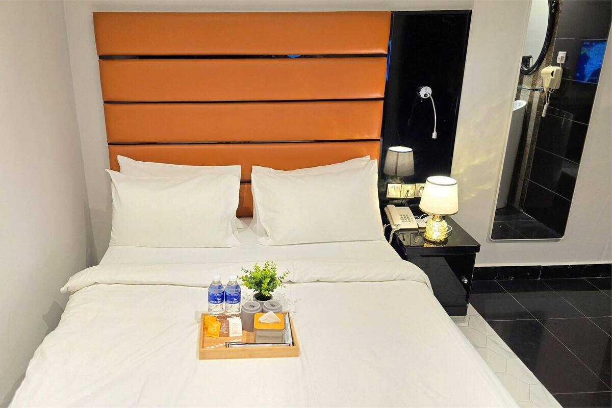 Superior-Doppelzimmer, 1 Queen-Bett | Schreibtisch, laptopgeeigneter Arbeitsplatz, Bügeleisen/Bügelbrett