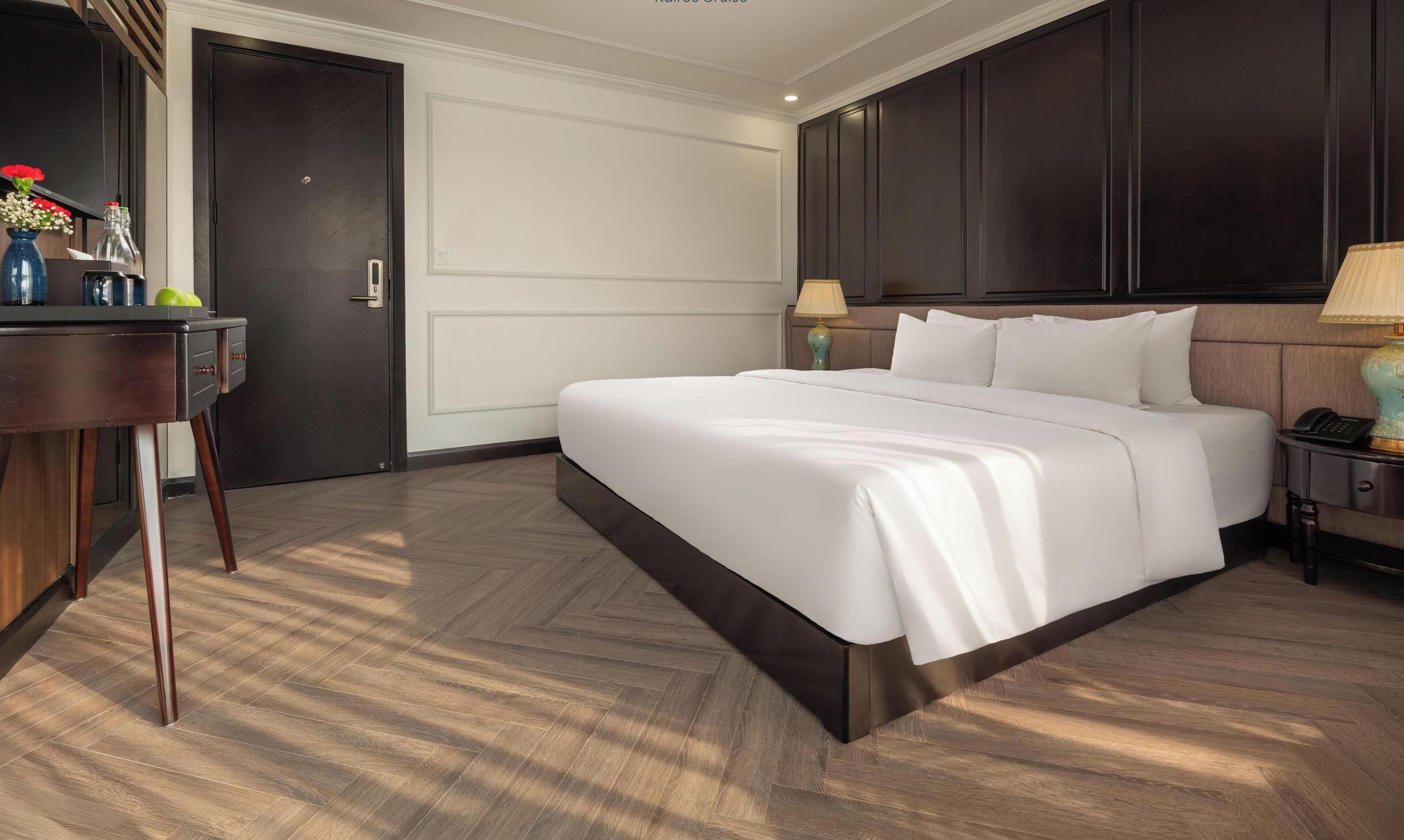 Junior Room, Balcony, Ocean View | In-room safe, desk, WiFi (free)