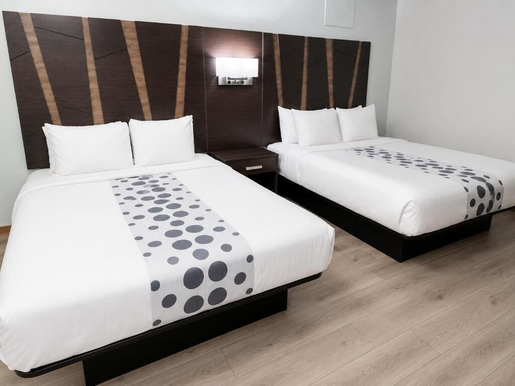 Comfort Double or Twin Room | Desk, free WiFi