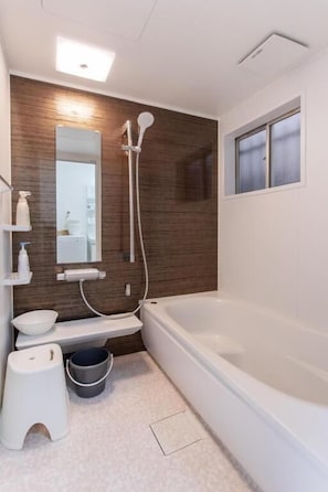 Bathroom - Midoribashi (Joto Ward)