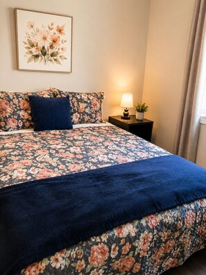Room - Mins 2 ,UF ,VA ,Airport ,UF Shands,HCA ,SanteFe U (Gainesville)