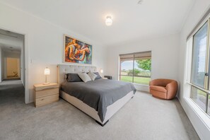 Room - Adelaide Hills Country Paradise (Bugle Ranges)