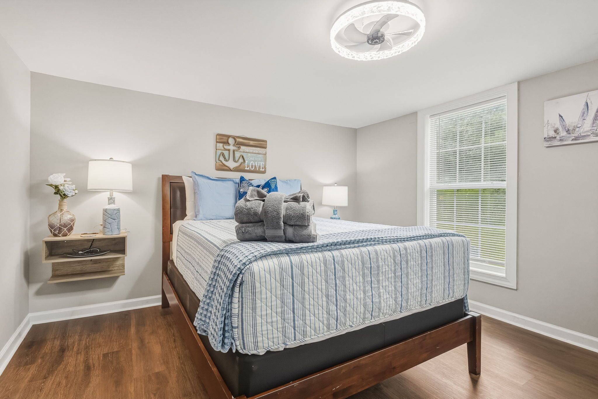 3 bedrooms, desk, iron/ironing board, free WiFi