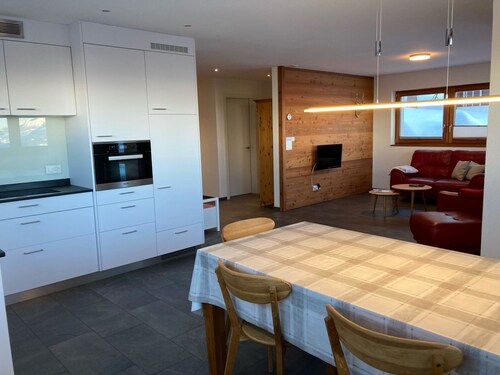 Chalet Seviann 6-Bettwohnung, Dusche, WC 6-Bettwohnung Erdgeschoss by Interhome