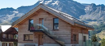 Chalet Avista 6-Bettwohnung, Dusche, WC 6-Bettwohnung Dachgeschoss by Interhome