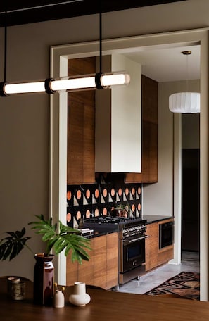 Private kitchen - The Diamond | Private Courtyard Retreat (New Orleans)