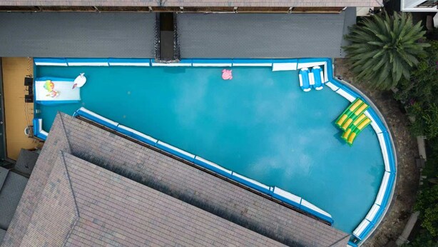 Piscine couverte, piscine extérieure