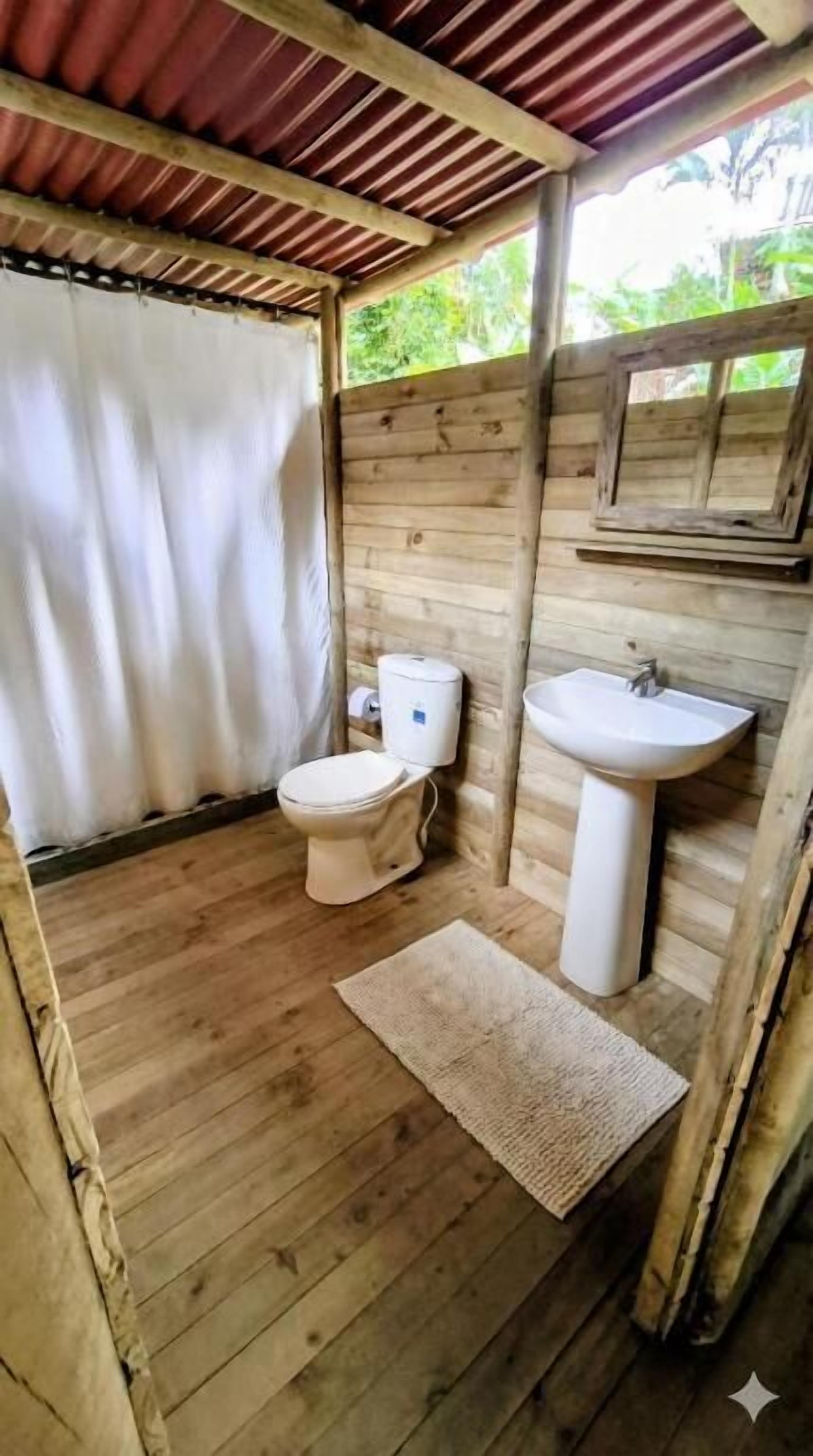 Habitación doble Deluxe, balcón | Baño