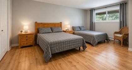 Escape to Our Cozy Waterfront Cottage – Perfect for Families