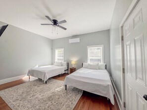 Room - Stay on a Historic Plantation - Beaufort, SC (Beaufort)