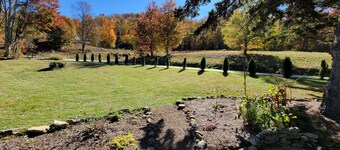 Rhododendron Retreat— Dog-Friendly, Sauna, Mountain Views, Appalachian Trail