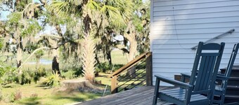 Waterfront Beaufort Home - Sunset Views Near Parris Island