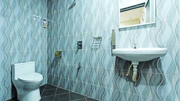 Shower, towels, soap, shampoo