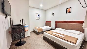 Family Triple Room | Free WiFi