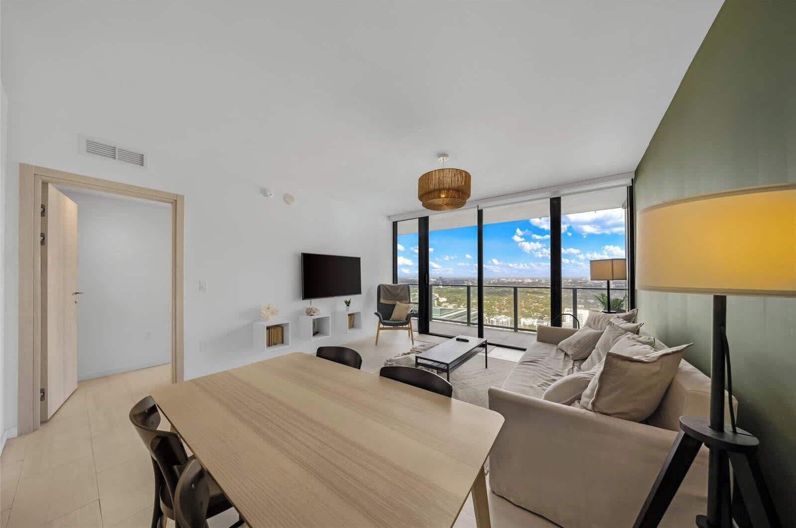 Living room - Dining 