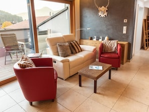 Living area - Exclusive penthouse with terrace in Kirchberg (Kirchberg in Tirol)