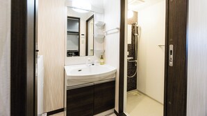 Free toiletries, hair dryer, towels, shampoo