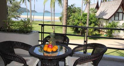 #1122 Siam Royal View Beachfront Studio Apartment