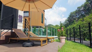 Villa, 2 Queen Beds, Private Pool, Valley View | Terrace/patio