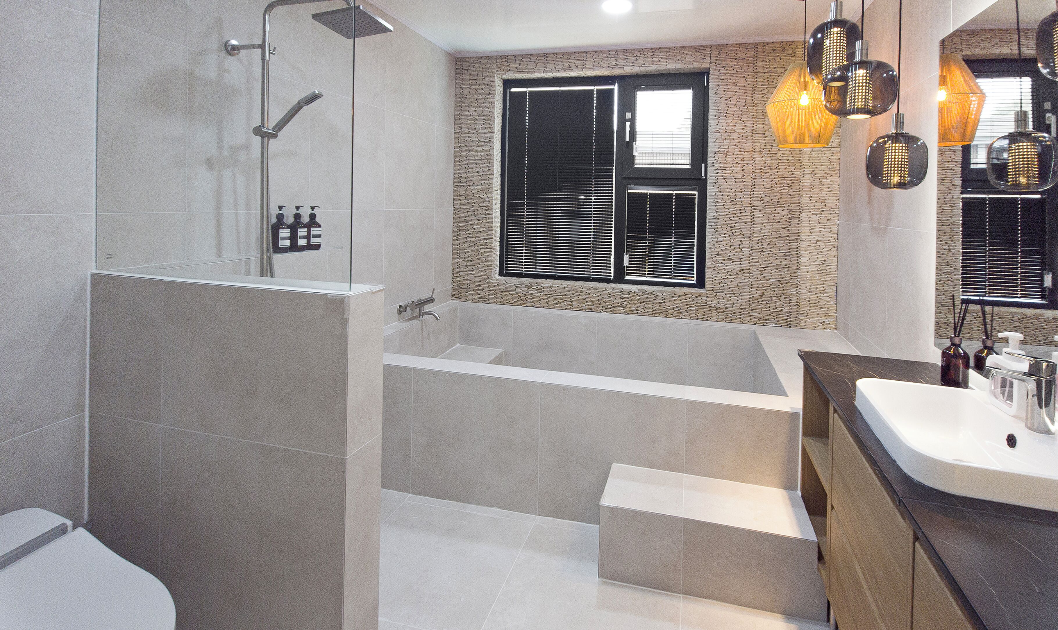 Vila, 2 Tempat Tidur Queen, kolam renang pribadi, pemandangan lembah | Kamar mandi | Bathtub dan shower terpisah, pengering rambut, handuk, dan sampo