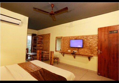 Corbett Soho Resort