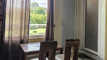 Deluxe Double Room, Mountain View | Egyptian cotton sheets, premium bedding, memory foam beds, desk