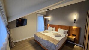 Double Room | In-room safe, soundproofing, iron/ironing board, free WiFi - La Boheme Corbeanca - Therme partner (Ostratu)