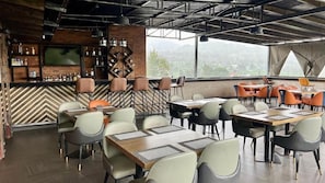 Bar (di hartanah)